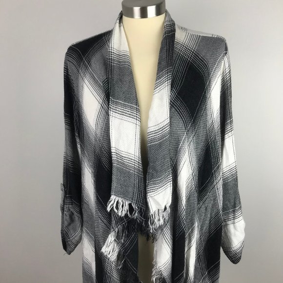 Maurices Black White Sweater Shawl Plaid Open - Picture 2 of 8